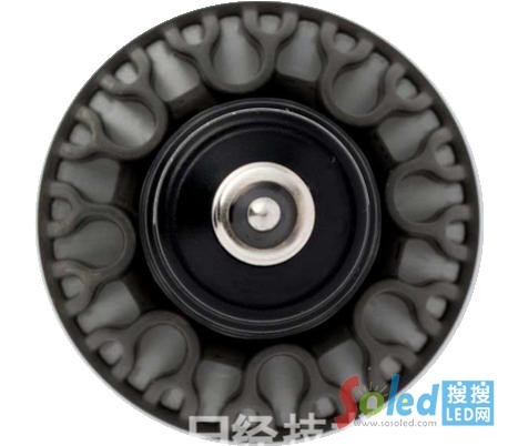 Soraa��LED������ҕ�D��ɢ��Ƭ���ê�(d��)�ص��Π�