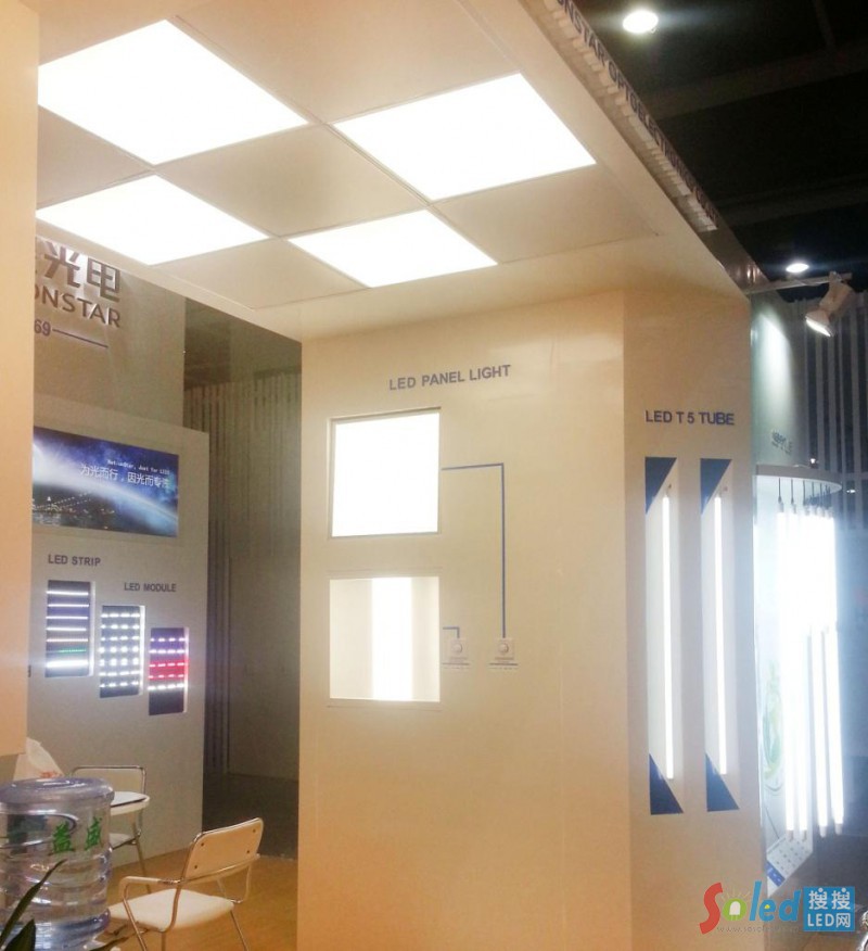 ����LED�����cT5��T8����չʾ