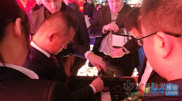 新亞勝 LED磁吸箱體